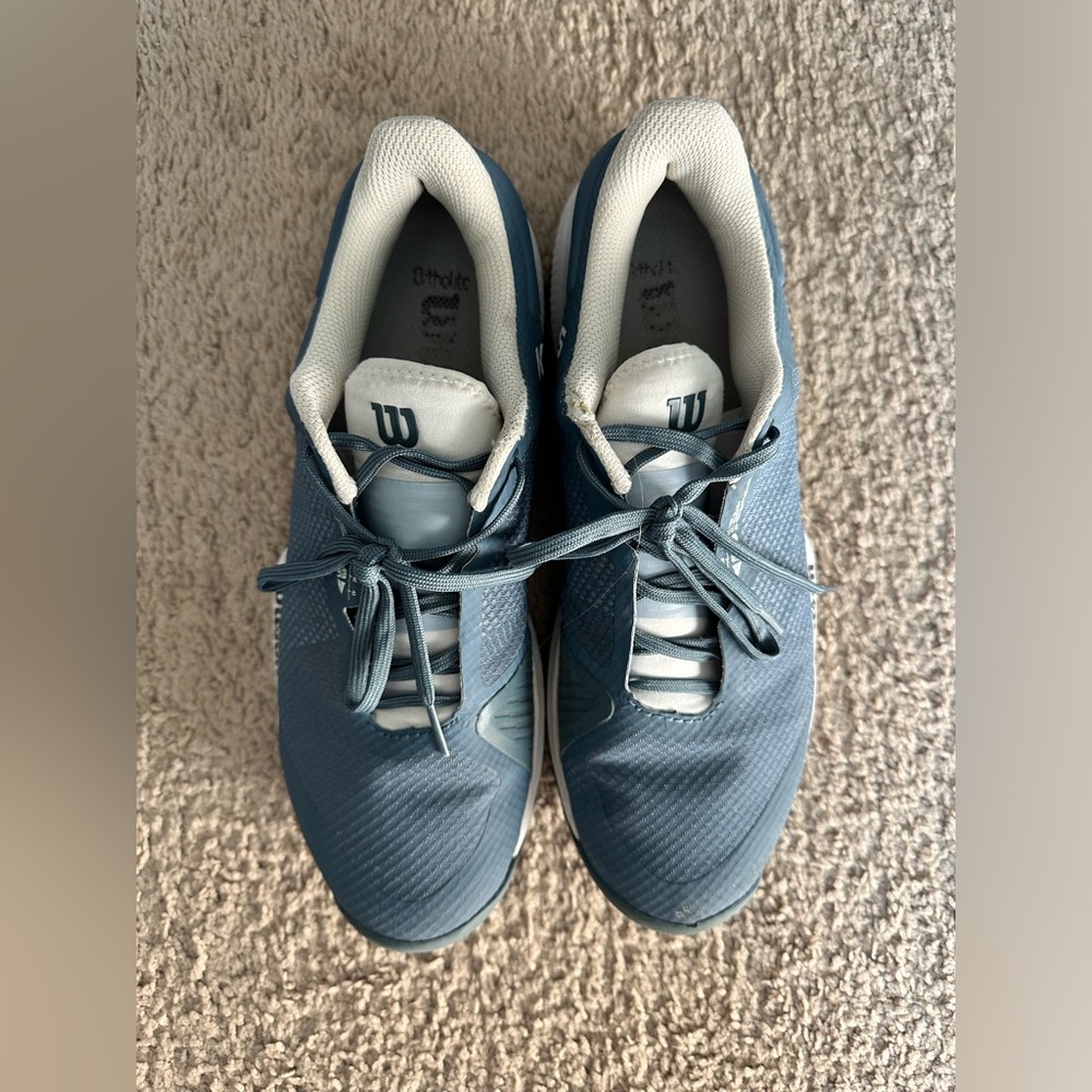 Wilson Men’s Tennis shoes - great condition